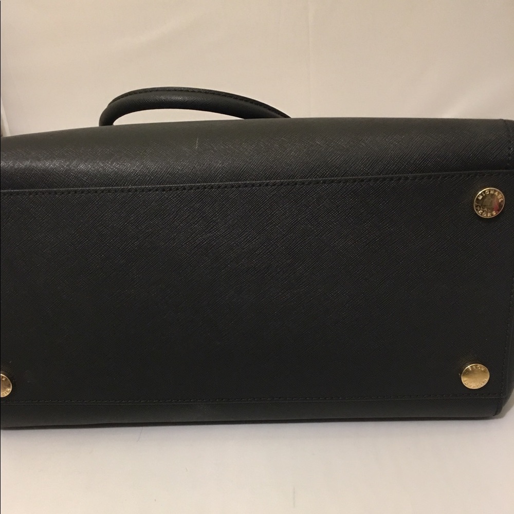 ❤️SOLD❤️Michael Kors tote - Picture 5 of 6